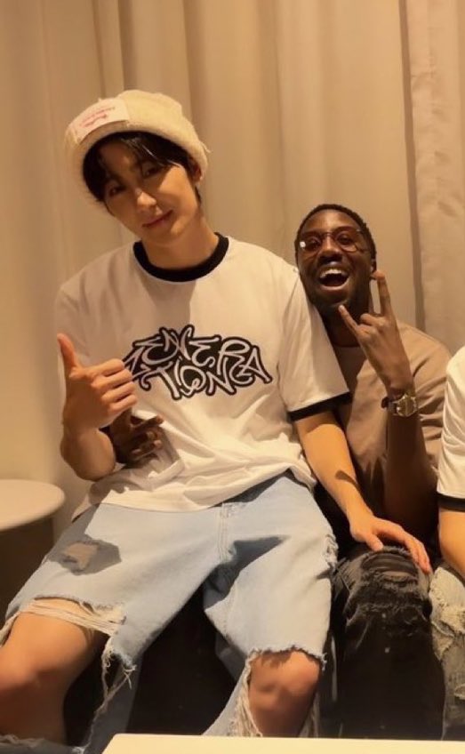 .                                                 어디 출신~?
                  인천 송도