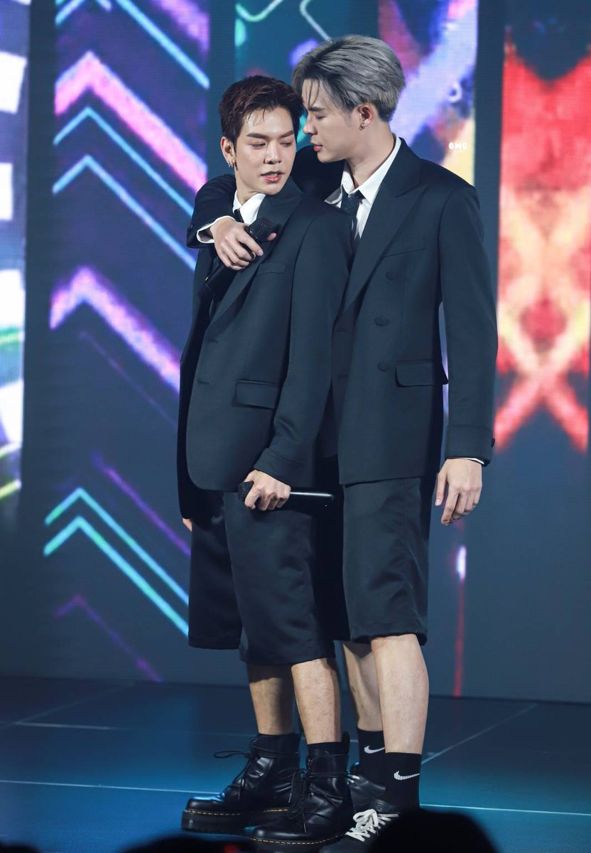 tvpoolsocial's tweet photo. ไม้เรียวอยู่ไหน? อีกแล้วนะเธอสองคน ยัยเต้าหู้กับมูมู่ชอบจังใช้หน้าที่ในทางที่ชอบ เปิดเลยไหมว่าเป็นแฟนกัน ถือว่าเจ๊ขอ เจ๊เรียนแอคติ้งมาเจ๊จะแสดงตกใจอย่างเนียนเลย
#DonkiPOPxBillyBabe
#BillyBabe #bbil1ypn
#babibabe
ขอบคุณเจ้าของคลิปนะคะ https://t.co/Icga27Nyl6