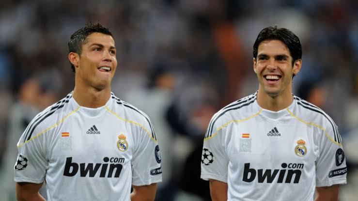 CristianoXtra_'s tweet photo. 🇧🇷 Kaka:

🗣️"Winning a World cup doesn't change anything. I won it all, and I'm not the best in history. Messi is genius but the best and most complete in history is Cristiano Ronaldo." https://t.co/qHZad6YlJi