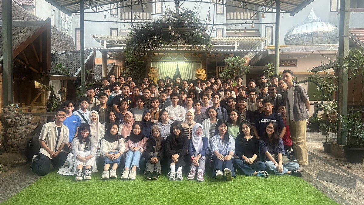 nadhifibr's tweet image. fasilkom ilmu komputer 24!!! 💙❤️
#ui2024 #fasilkom #mabaui