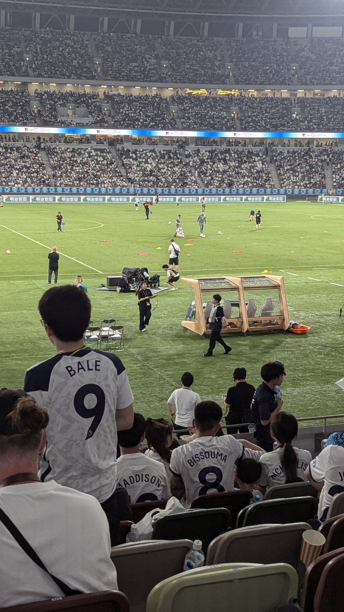 Trivela_Futebol's tweet photo. 🇯🇵Vissel 2-3 Spurs🏴󠁧󠁢󠁥󠁮󠁧󠁿
54255人

めちゃめちゃ入ったな。
フレンドリーマッチら��からぬ
強度でやってくれたので楽しかった。

スパーズファン多く
ファンの人達も熱量を感じた良い試合でした。
ベイル🏴󠁧󠁢󠁷󠁬󠁳󠁿ユニ着てる人いて萌えた。 https://t.co/Nvo59jeaFm