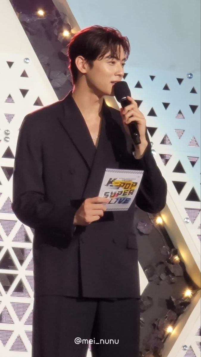 LEE RURI. tweet media