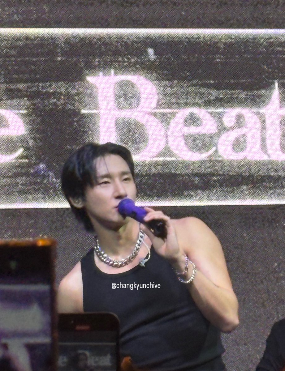 changkyun gallery tweet media
