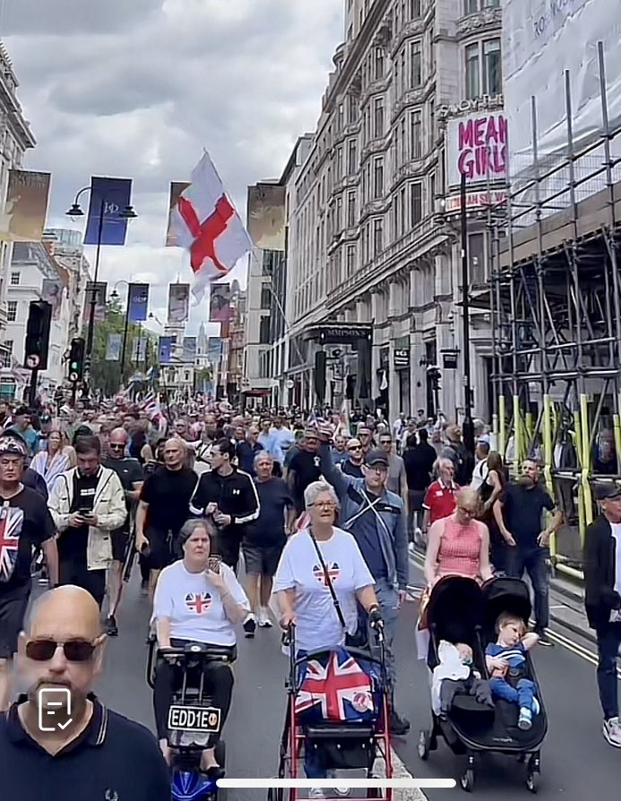 hallmartyn's tweet photo. Mother in law made it to Trafalgar Square. 80 yes old in sept. #london #londonmarch #tommyrobinson #donkeith https://t.co/YmFrgk6U81