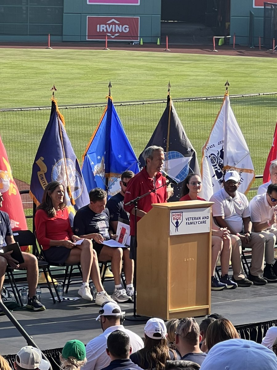 jtackeff's tweet photo. Happy Run To Home Base morning! Gotta love @TomCaron firing us up!!!!!! @homebaseprogram @RedSoxFund #RTHB2024 https://t.co/gcIXiEeBgu