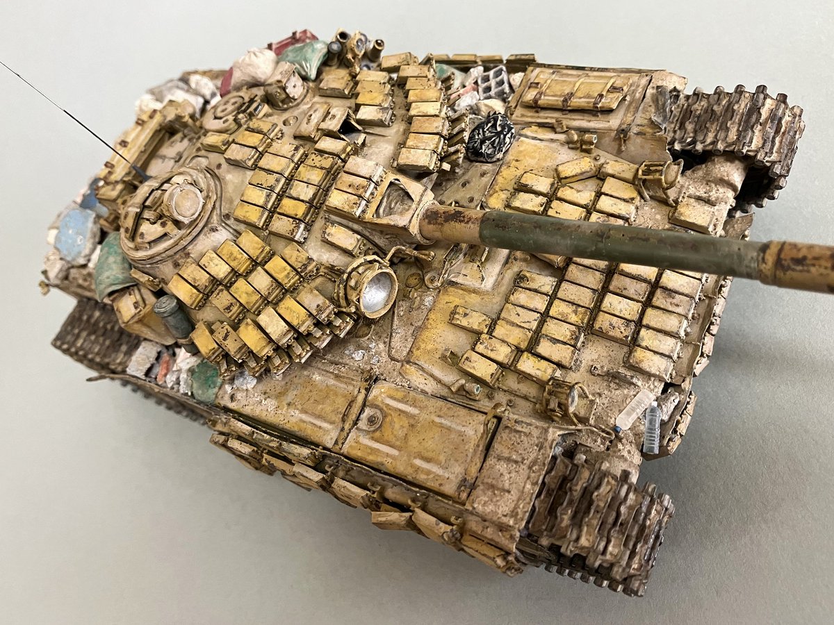 nekomanmaok's tweet photo. T-72くんでけた。
T-72AV@SYRIA
#戦車模型 #scalemodels #模型戦車道 #プラモデル #T72 #T72AV #今月作ったプラモ晒そうぜ https://t.co/CfSETbZQNw