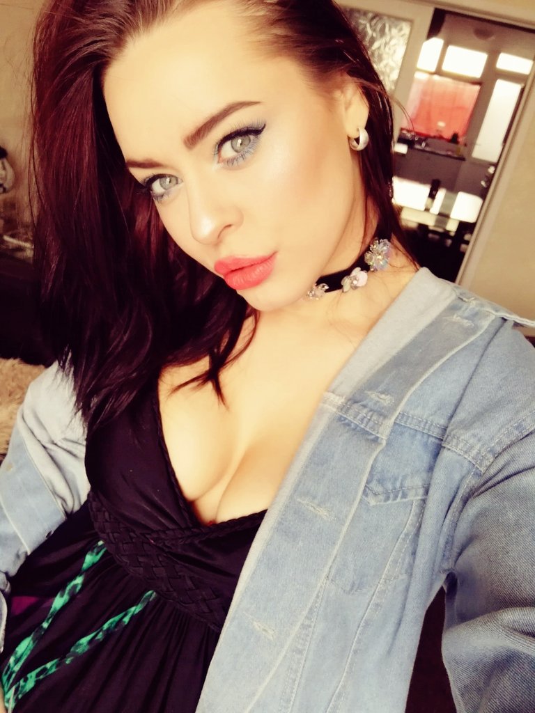 GoddessKayels's tweet photo. FREE TASK:

Let's get me to 18k followers Mutts.

I want more weaklings begging me to let them send.

Retweet my last 15 tweets.

#findom #paypig #joi #cbt #sph #femdom #cashmeet #paypig #humanatm #edfp #rinse #drain #cei https://t.co/i6c68c89G4