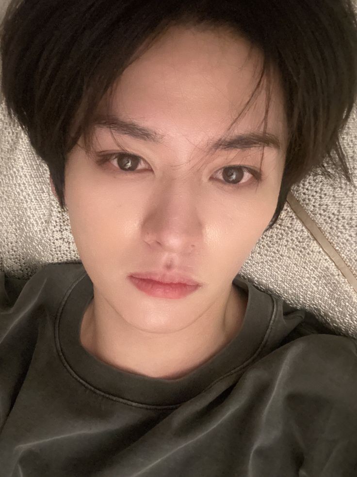 kaidenluxer's tweet photo. ang boring haha https://t.co/Qr5JxcQtYk