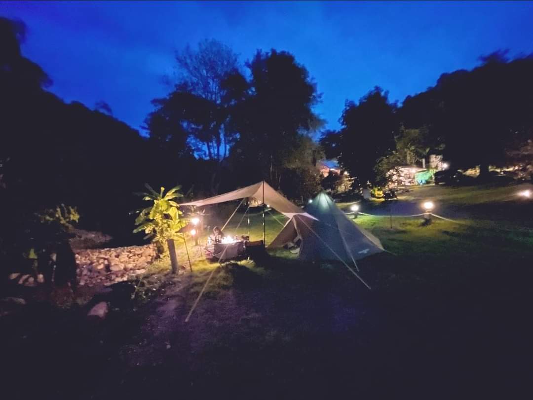 เต็นท์อื่นพี่ไม่รู้ แต่เต็นท์พี่อ่ะบันเทิง 😝