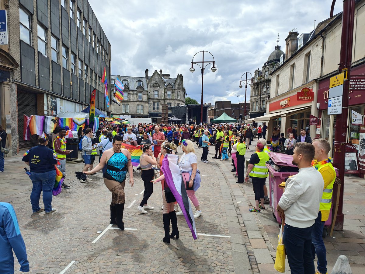 THTScotland's tweet photo. Fantastic atmosphere at Pride South Lanarkshire in Hamilton today. We're here all afternoon on Quarry Street chatting all things HIV and sexual health, come say hi! 🏳️‍🌈 https://t.co/P5TjK6NN10