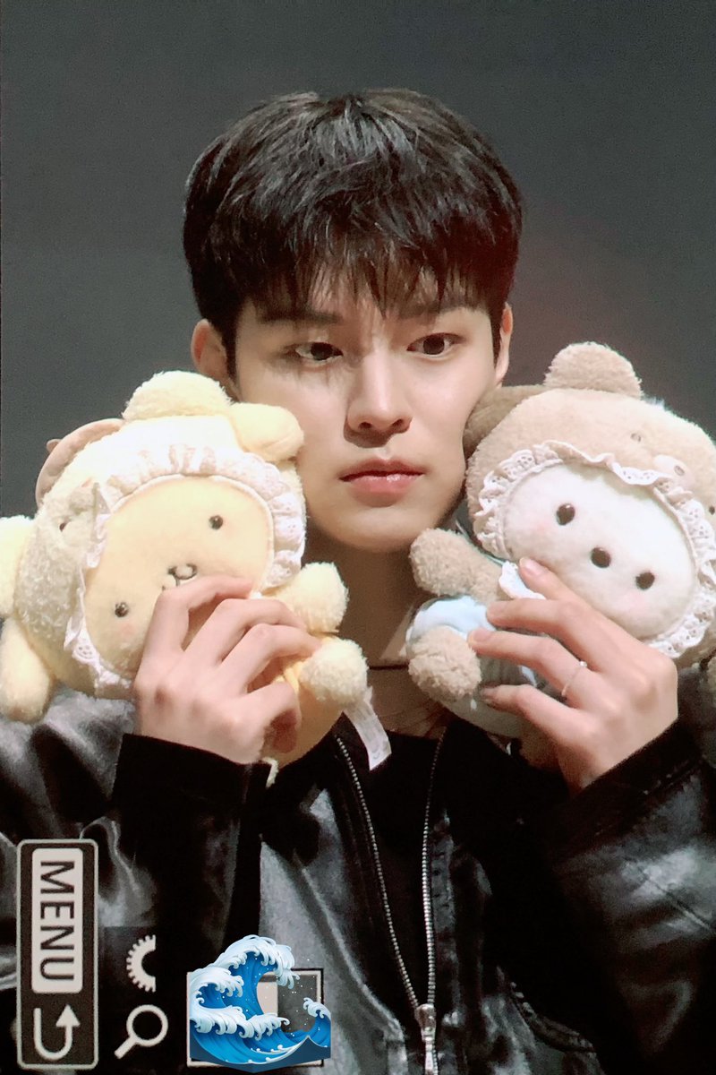 dadaddya's tweet photo. 볼따구에 인형 대는 게 넘무 좋아 귀여워 사랑스러워ꔛ♡ https://t.co/UBrFX4UoLZ