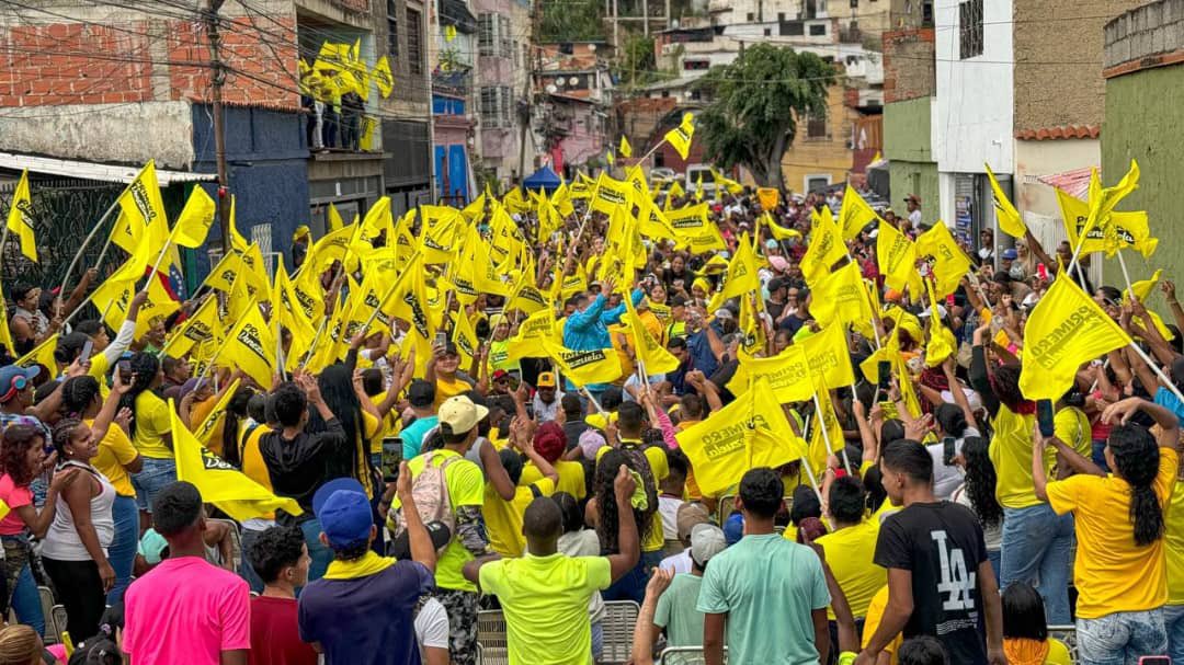 Plan B (@enplanb) on Twitter photo #27Jul Venezuela es una tierra que merece un futuro brillante y próspero. 
Este 28J tenemos la oportunidad de construir juntos  un camino hacia el progreso. 
No te quedes atrás y se parte de este cambio 🇻🇪 #27Jul Venezuela es una tierra que merece un futuro brillante y próspero. 
Este 28J tenemos la oportunidad de construir juntos  un camino hacia el progreso. 
No te quedes atrás y se parte de este cambio 🇻🇪