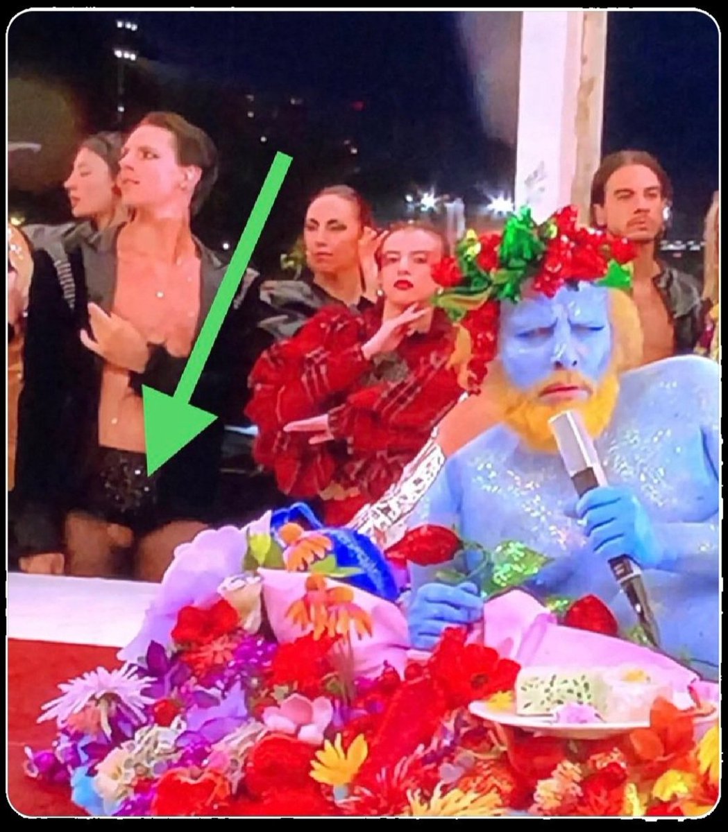 Wenn DAS was in der #Eroeffnungsfeier der #Olympiade unsere "Werte" sind, die es "zu verteidigen" gilt, dann bin ich definitiv raus aus dieser Gesellschaft!
Das ist nicht bunt, es ist krank und an #Perversion kaum noch zu überbieten!
"Queer" wird immer mehr zu einem Synonym für