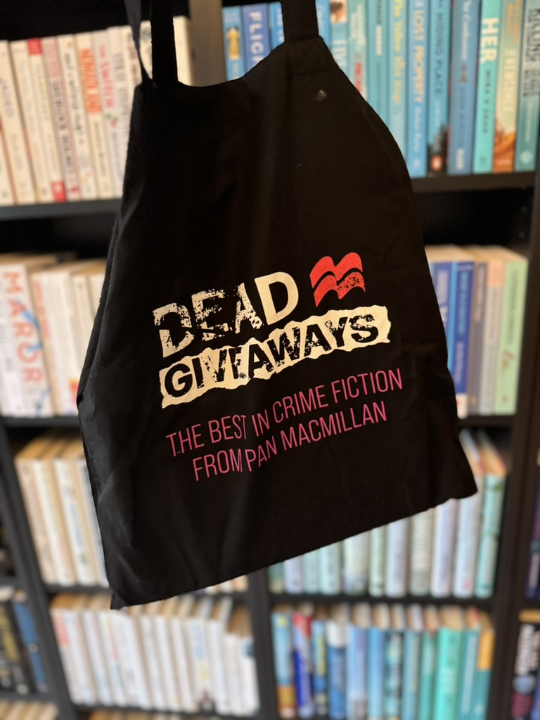 The_Secret_Bookreview (@secret_bookblog) on Twitter photo 🚨🚨 FLASH GIVEAWAY 🚨🚨
It has been a whole week since #theakstonscrime festival with <a href="/HarrogateFest/">Harrogate Festivals</a>
For two lucky winners, I've got two bags of goodies available! This is great if you did not get the opportunity to go but want to see the amazing things they had!
1️⃣Follow 🚨🚨 FLASH GIVEAWAY 🚨🚨
It has been a whole week since #theakstonscrime festival with <a href="/HarrogateFest/">Harrogate Festivals</a>
For two lucky winners, I've got two bags of goodies available! This is great if you did not get the opportunity to go but want to see the amazing things they had!
1️⃣Follow