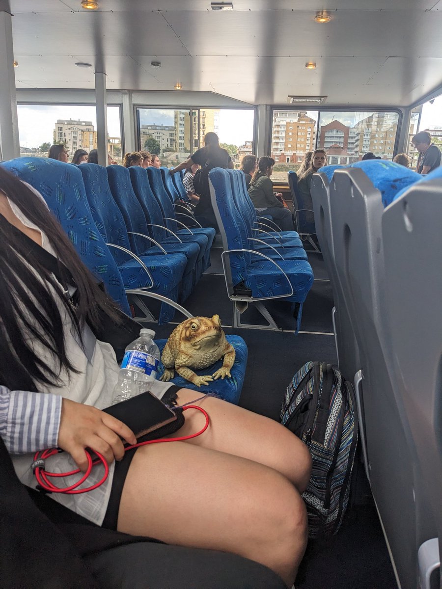 <a href="/lavenderghostco/">lavenderghostco- L&Co Casebooker/Grade 4🖤🧡💙</a> we have your son

You can have him back when Bunchurch wins the scavenger hunt

#SaveLockwoodandCo
#LockNationMeet2