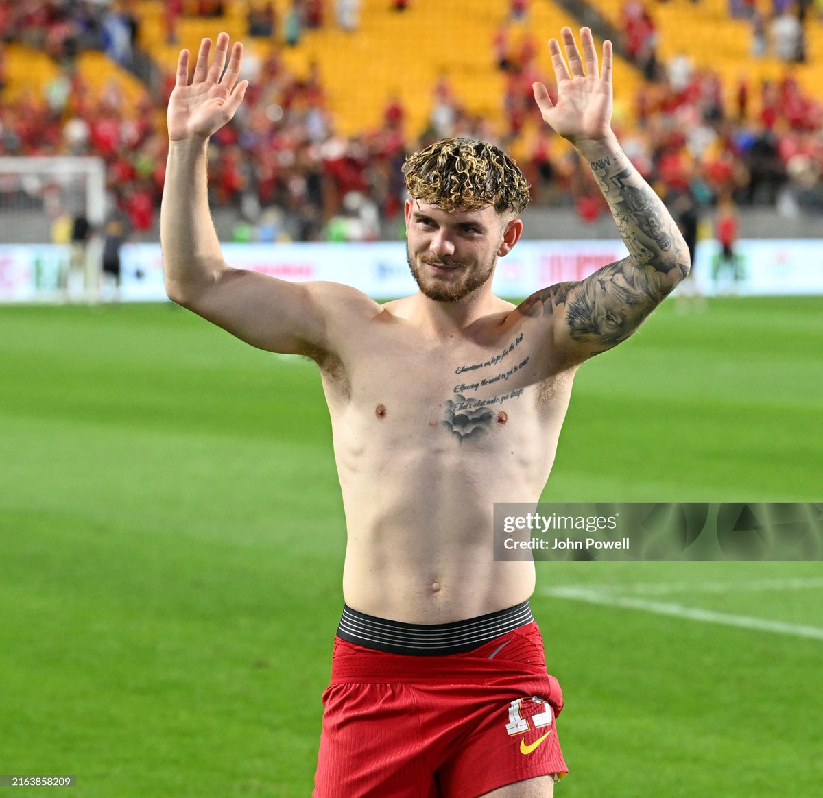 ShirtlessPL's tweet photo. Harvey Elliott https://t.co/YXdRJlvx5T