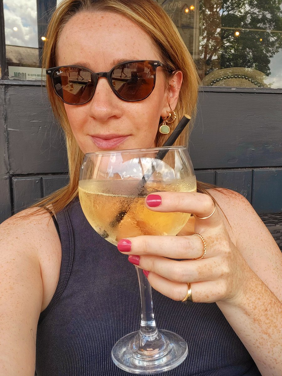 Meg 💙 tweet media