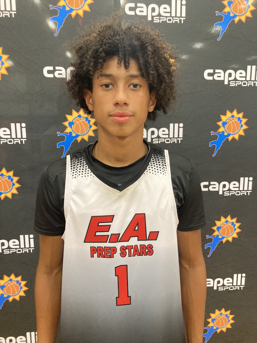 BigShotsGlobal's tweet photo. #BIGSHOTS #CHARLOTTEFINALE
14U 

EA Prep 3SGB 62 
Devin Bullock 15
Christian Farley 9
Jyaer Gonzalez 10

Spiders Fusion 39
Browan Smith 10 https://t.co/HPZo7NmhPF