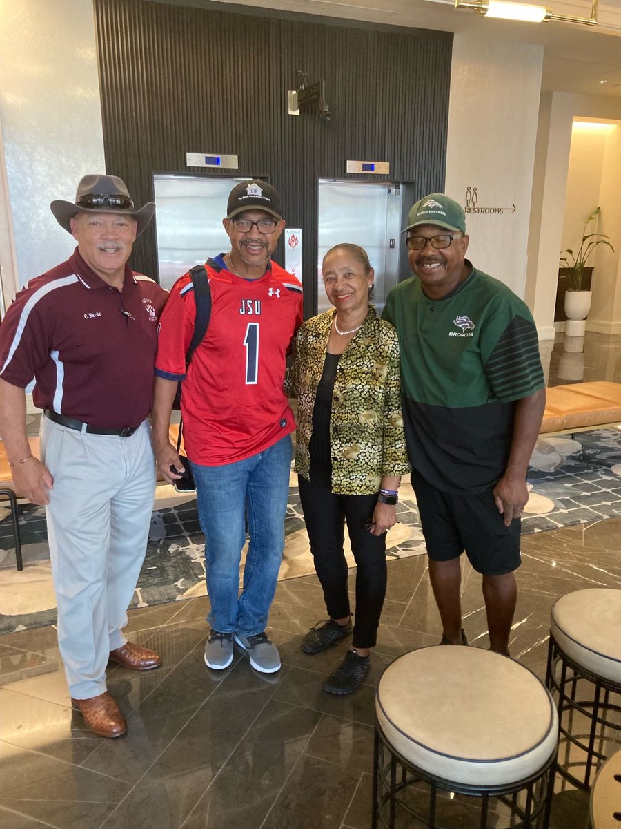 CoachSmithSFA's tweet photo. Love this picture ! Charles Hardy, Joe Harold Smith, Mary Hardy and Melvin Rickey Smith l ,from left to right at Marriage Retreat / Reset! In huntsville Alabama! https://t.co/YApgL54jD8