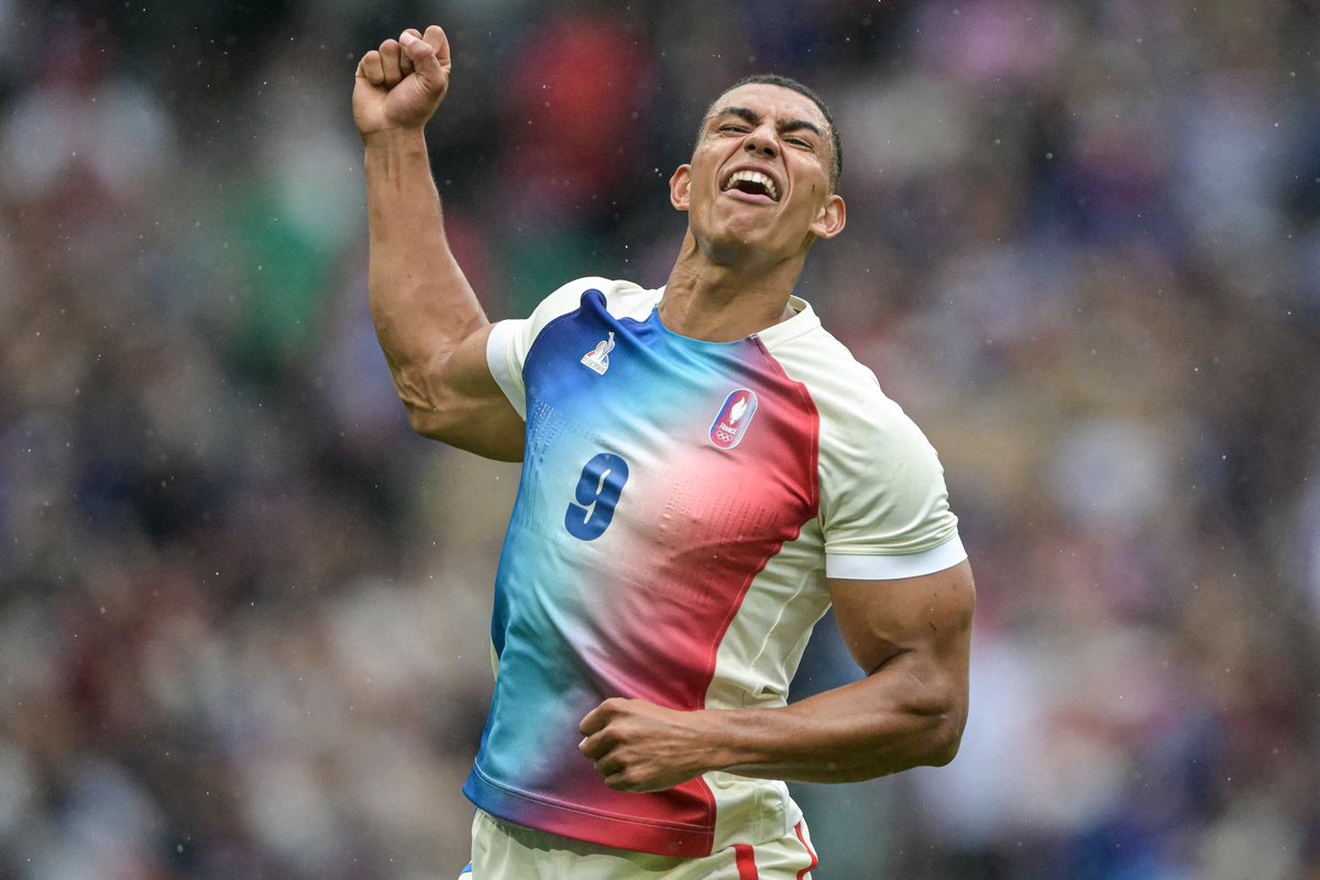 KentCricket's tweet image. 🥇 𝐆𝐎𝐋𝐃 in Men’s Rugby Sevens for Bromley-born Aaron Grandidier Nkanang!

🇫🇷 #Paris2024