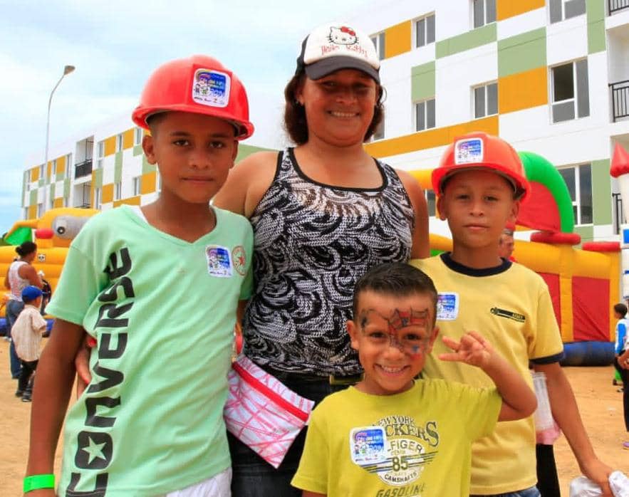 #27Jul  🇻🇪 📢 ¡SEGUNDA ETIQUETA DEL DÍA! ▶️

#HogaresDeLaEsperanza 

¡5.100.000 viviendas Dignas!