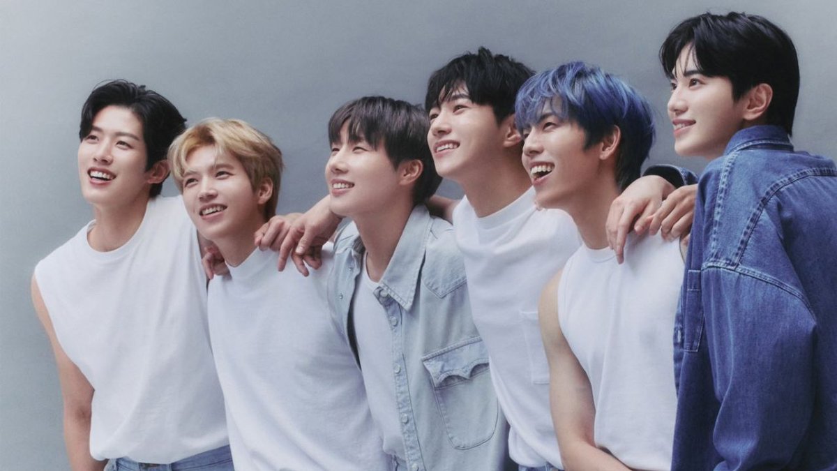 TOP100KPOP's tweet photo. 🚨 WHAT IS YOUR FAVORITE GROUP?

INFINITE
NCT
SUPER JUNIOR
WINNER

👉 VOTE: https://t.co/DddccCbxY9 https://t.co/uByl8wZ5N5