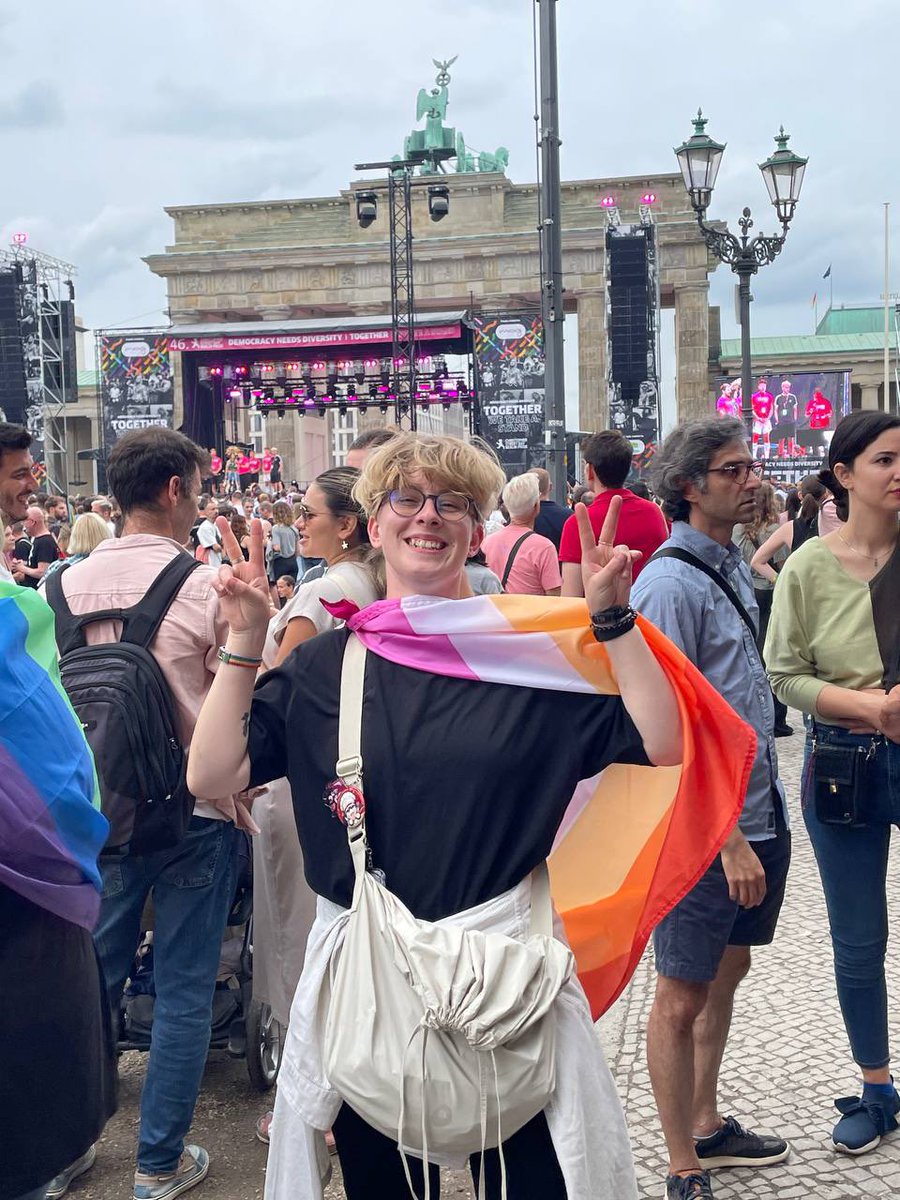 vash_poteryash's tweet image. Прайд в Берлине 🏳️‍🌈🎉