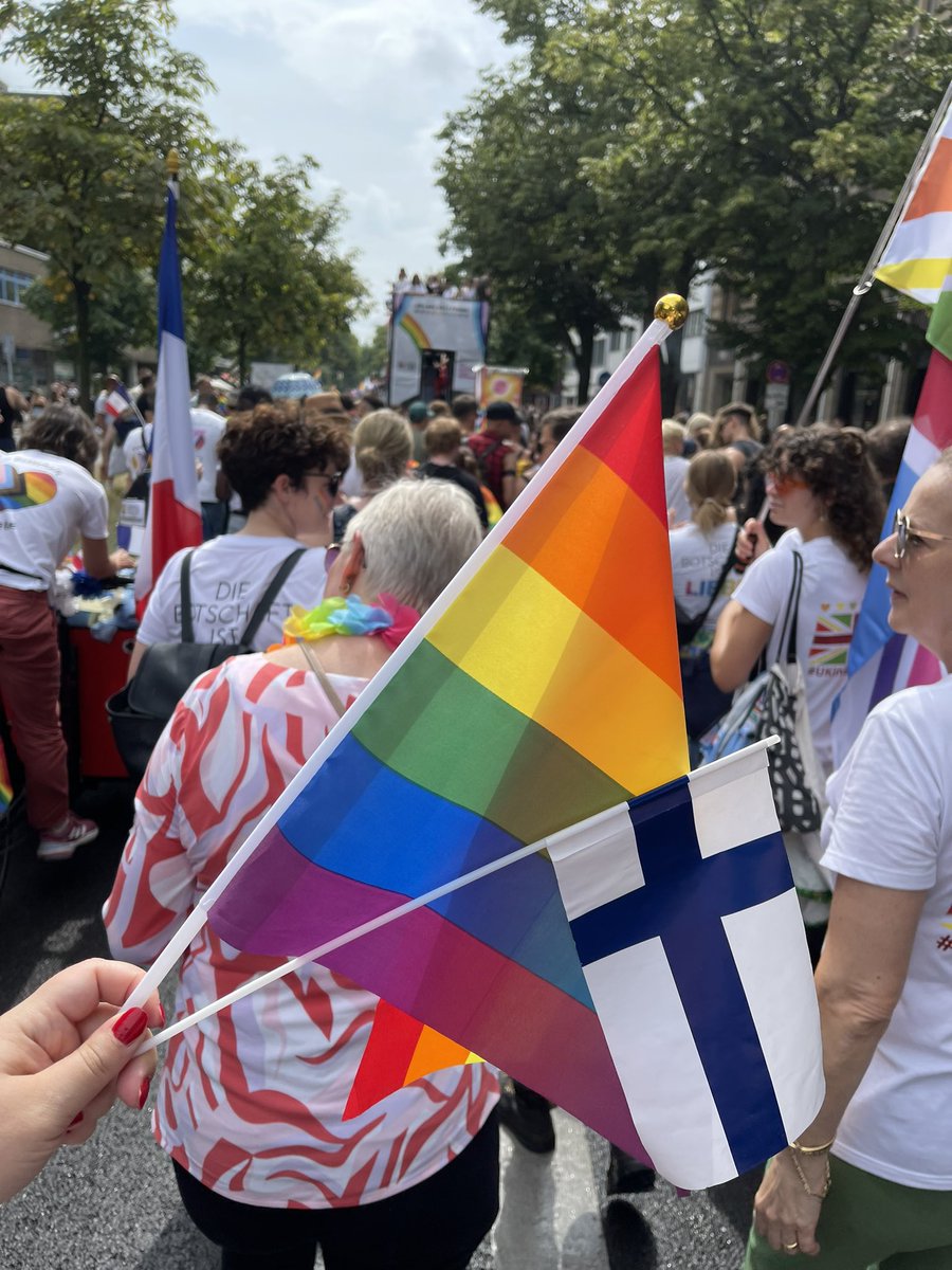 Botschaft von Finnland in Berlin tweet media