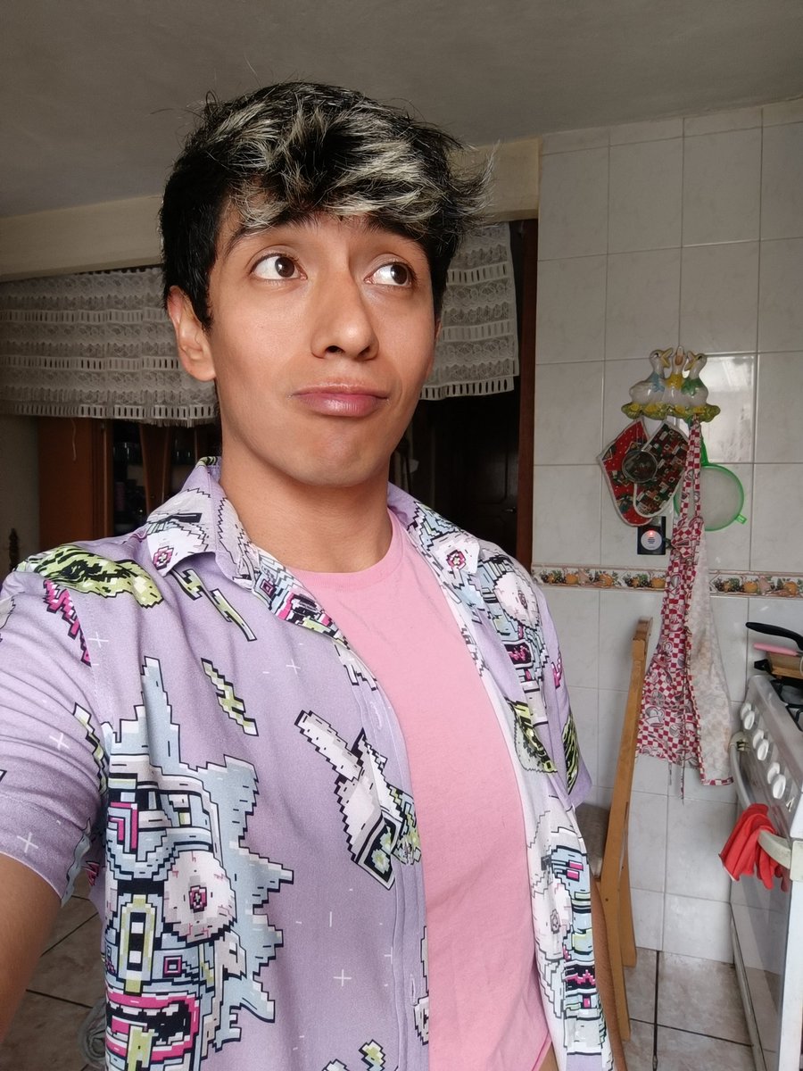 Yorchpxs's tweet photo. Ofni de cumpleaños 😅😅😅😅 
29 primaveras... https://t.co/yGEUWfYEiv