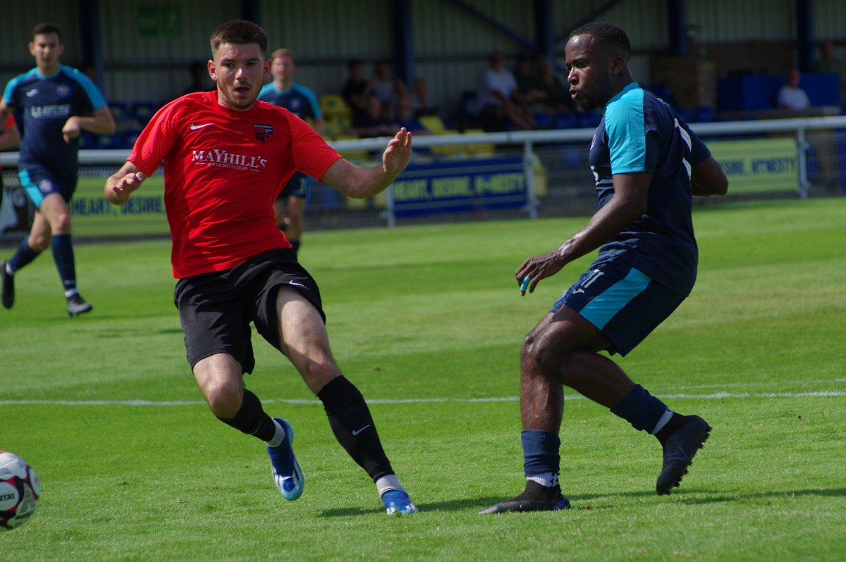 RayleighFootie's tweet image. A few photos📸 from Rayleigh Town’s 1-0 win against Enfield Borough a proper team effort after playing the whole second half with ten men congrats to all the team👏👏👏
@RayleighTownFC1 @NonLeagueCrowd