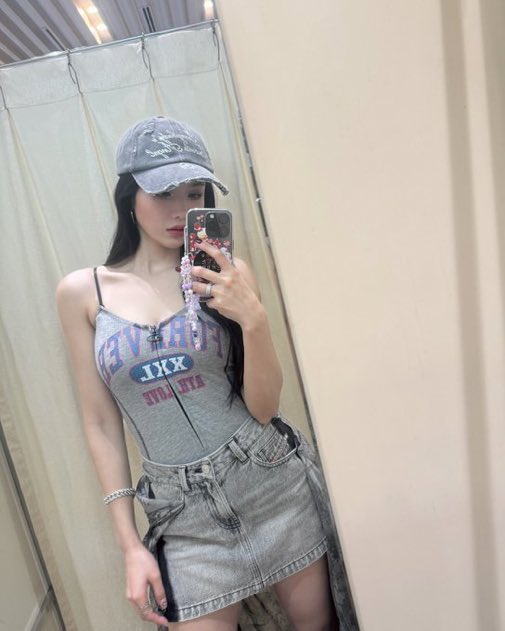 eunbibi's tweet photo. https://t.co/y9TPtmy22G
