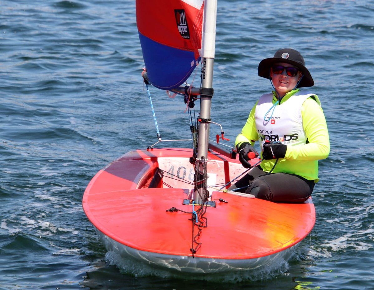 Wow 🤩 First Irish boat for Paidí in the Silver Fleet at the Topper World Championships 🇮🇪🇮🇪🇮🇪
… and a top of the fleet finish too 😎
#UnbelievablyProudMum