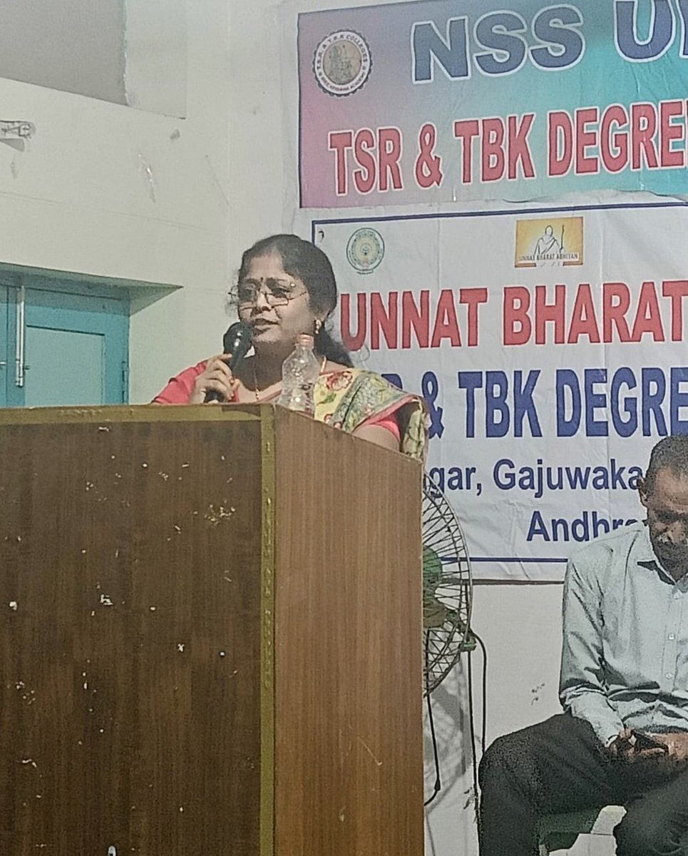 consumercases's tweet photo. Consumer Awareness Seminar at TSR &amp; TBK Degree College at Visakhapatnam.

@blvermaup @iChiragPaswan @jagograhakjago @JoshiPralhad @naralokesh @aajtak @naralokesh @theCRCbharat https://t.co/UtObmeXwWE
