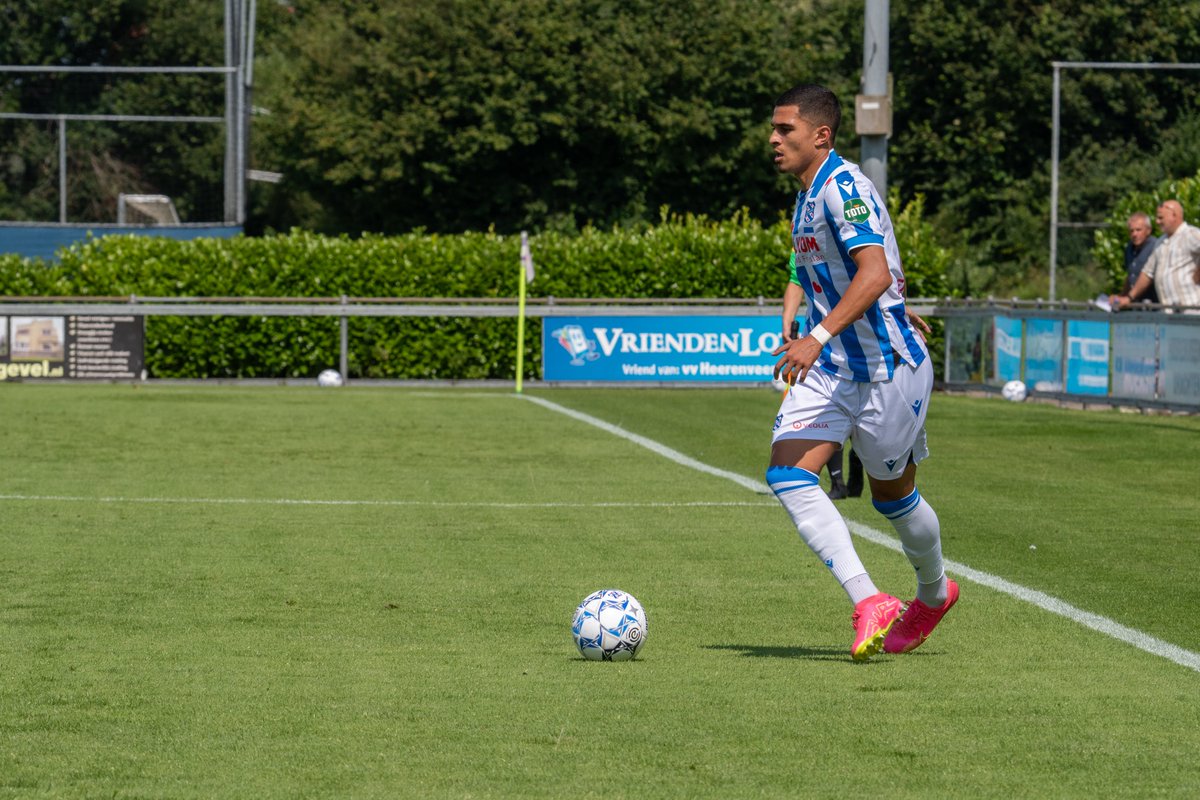 ABE1920SCH's tweet image. Vandaag werkte sc Heerenveen een oefendeul af tegen een team van VVCS: Uitslag 4-1. #heevvcs #scHeerenveen