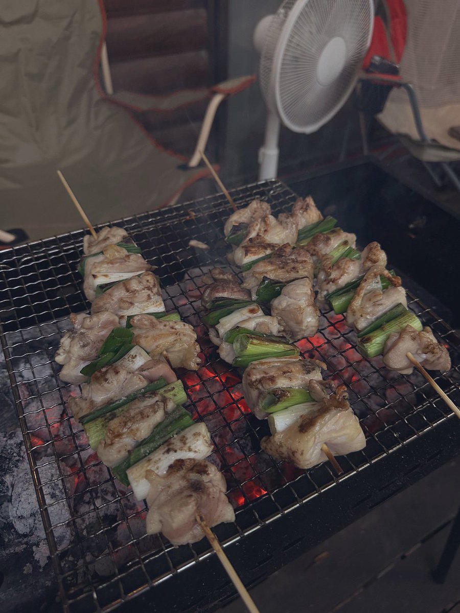YmjQq's tweet photo. 夏が始まりまし https://t.co/gzyRbIPmfM