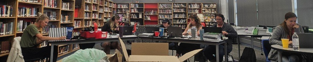 🌞📚 Our amazing teachers are spending their summer learning a new reading series to enhance student learning! Their dedication to growth is inspiring. Let's cheer them on for always going above and beyond! 👏👩‍🏫👨‍🏫 #SummerLearning #DedicatedTeachers #ReadingJourney