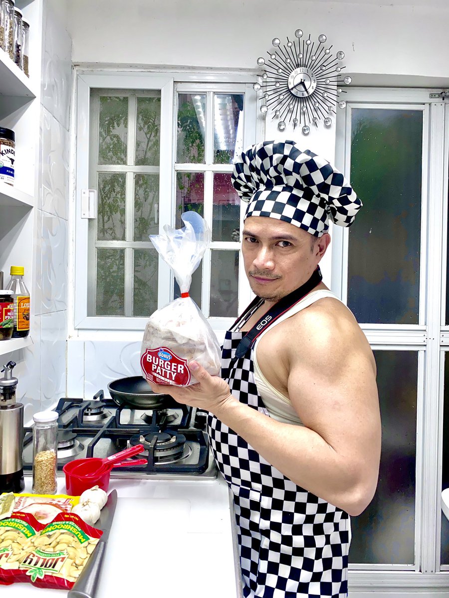 jonbugarin's tweet image. BEEF BURGER STEAK

 #foodgoal #foodtrip #foodie #foodies #food #foods #foodlover #foodlove #foodblogger #foodjournal #homemade #homecooked #burger  #burgerdish #burgersteak #beefburger #yummy #delicious #ricerecipe #comfortfood