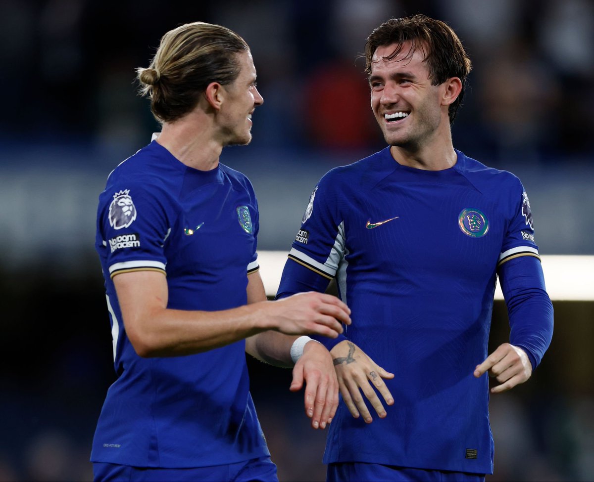 🚨 Chelsea are ready to let up to 12 more players leave this summer:

🏴󠁧󠁢󠁥󠁮󠁧󠁿 Gallagher
🏴󠁧󠁢󠁥󠁮󠁧󠁿 Chalobah
🇷🇸 Petrović
🏴󠁧󠁢󠁥󠁮󠁧󠁿 Chilwell 
🇪🇸 Arrizabalaga
🇧🇪 Lukaku 
🇫🇷 Ugochukwu
🇦🇱 Broja
🇮🇹 Casadei
🇨🇮 David Fofana
🏴󠁧󠁢󠁥󠁮󠁧󠁿 Vale
🏴󠁧󠁢󠁥󠁮󠁧󠁿 Castledine

(Source: Sun Sport)