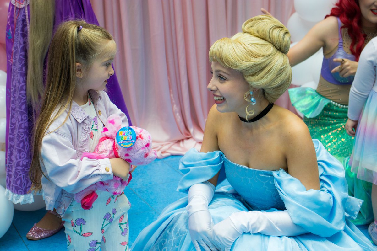 FishergateSC's tweet photo. What a magical day! 💫✨ We were so lucky to be visited by Ariel, Elsa, Rapunzel, and Cinderella! 👑
🧜♀️ The kids had an absolute blast singing, dancing, and meeting their favorite princesses. Thanks to everyone who came and made it magical!
#princessparty @VisitLancashire https://t.co/NWTBxNERNM