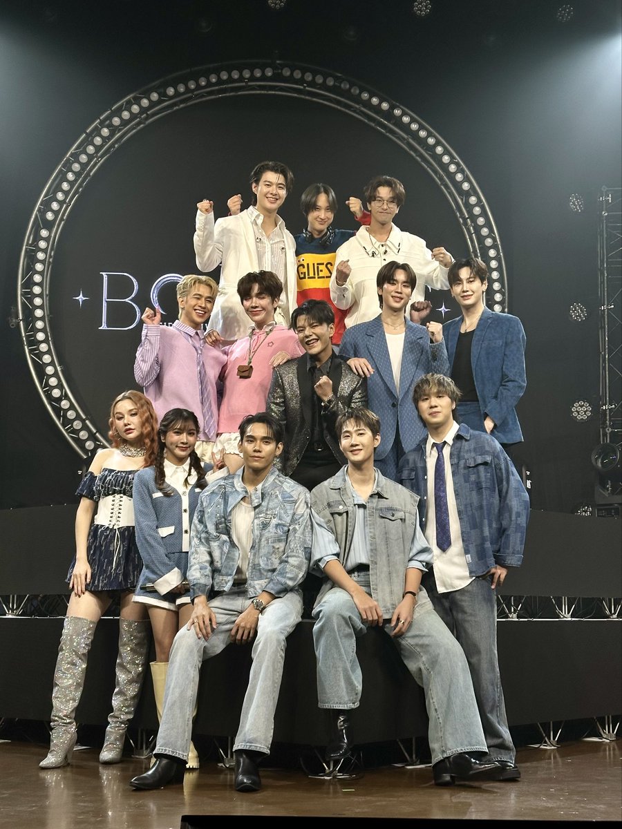 ขอบคุณแฟนๆทุกคนนะครับที่ยังจำกันได้ ครบรอบ 10 ปีพอดี ดีใจที่ทุกคนยังไม่ลืมกัน ขอบคุณพี่บอยที่ชวนมาขึ้นคอนเสิร์ตเดี๋ยวครั้งแรกด้วย ถ้าไม่มีเพลงสั่นก็คงไม่มี Love Sick ในวันนี้ เก็บความทรงจำดีๆนี้ไว้ด้วยกันแล้วเจอกันใหม่นะครับ❤️ #LoveSicktheseries