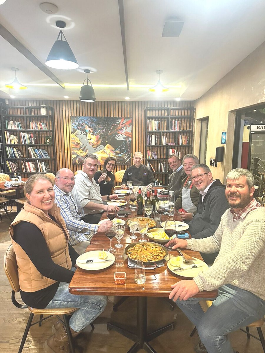 Bazaruto_GK's tweet image. Thank you to all the attendees for joining us for the PAELLA MASTER CLASS! What a feast it was. To be notified of the next class, please contact us on 082 7195170. Book now!
#Paellelovers #Learnhowtocook #PaellaMasterClass