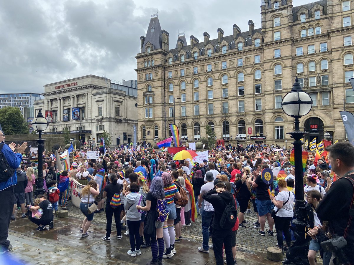 ClareEBeavan's tweet photo. Great day today with colleagues from @DWF_Law taking part in @LiverpoolPride https://t.co/LU8tBmEDvW