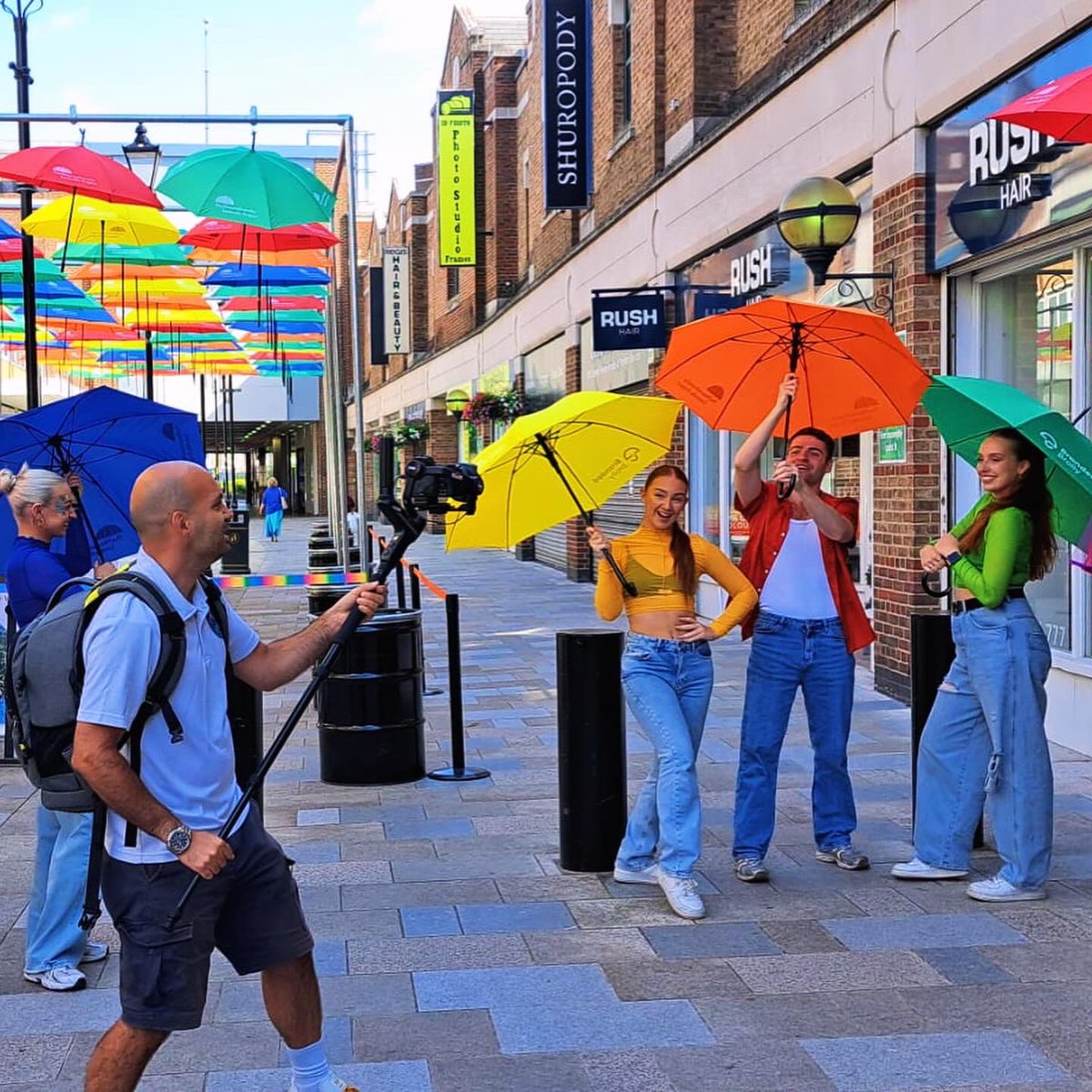 What a treat to film this amazing project in #Watford this morning!

The #Neurodiversity Umbrella Project celebrates all the different minds of the town - representing the one in five of us who have a neurodevelopment condition.

#Video arriving next week! 🎥

📷 <a href="/ianstotesbury/">Ian Stotesbury 🔶️</a>