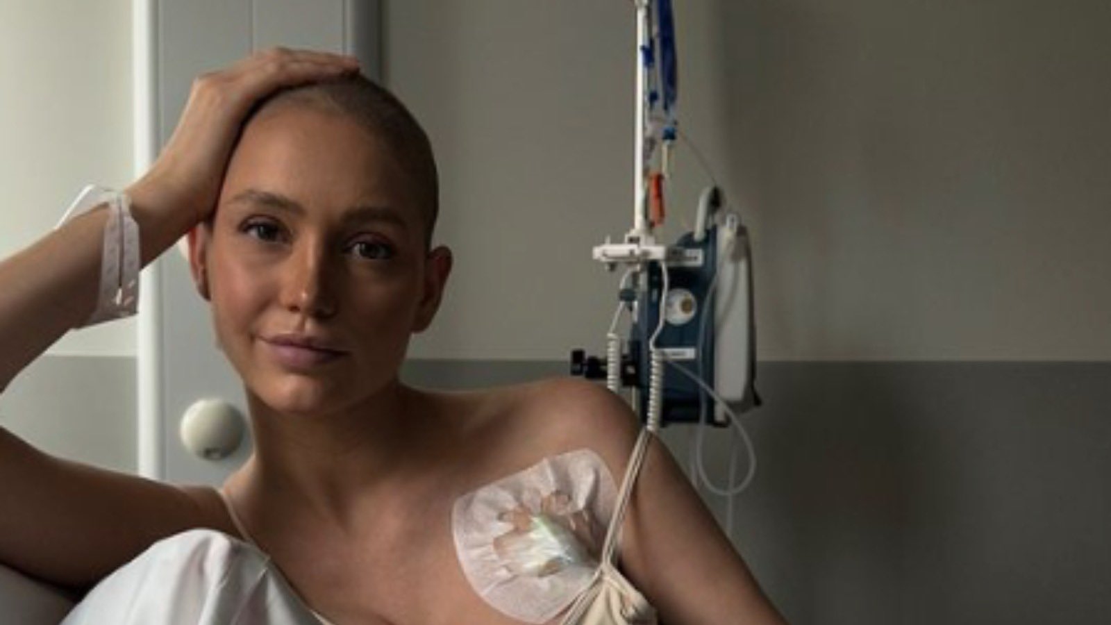 GOSSIP ROOM on X: "Éloïse Appelle : atteinte d'un cancer, elle passe une  grande étape dans son combat contre la maladie et donne de ses nouvelles !  https://t.co/9eLi1LNLgt https://t.co/4CS7hn7Gc2" / X