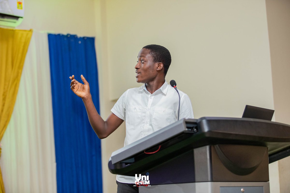 Cheesa_knust19's tweet image. Presentation from modeling club📰