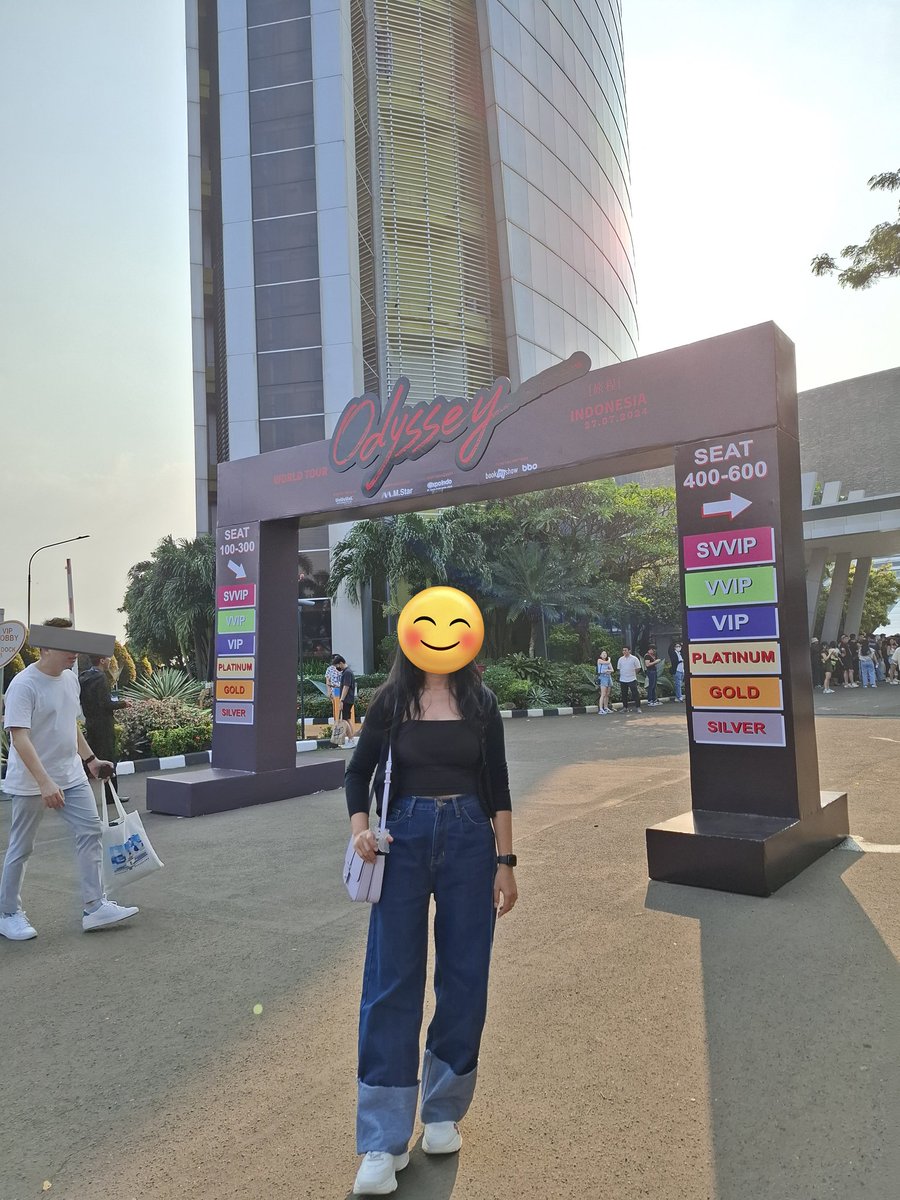 dddyyy94's tweet photo. TODAY IS THE DAY 🤭❤️🫶 

#ERICCHOU #ERICCHOUCONCERT #ERICCHOUCONCERTINJAKARTA https://t.co/xNQX1ucuOB