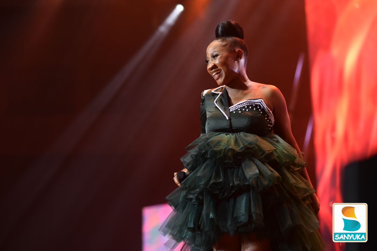 nbstv's tweet image. CHOSEN BECKY performed live at the #TimelessExperience. 

Her music brought a great singing-along, in the crowd. 

#NBSUpdates