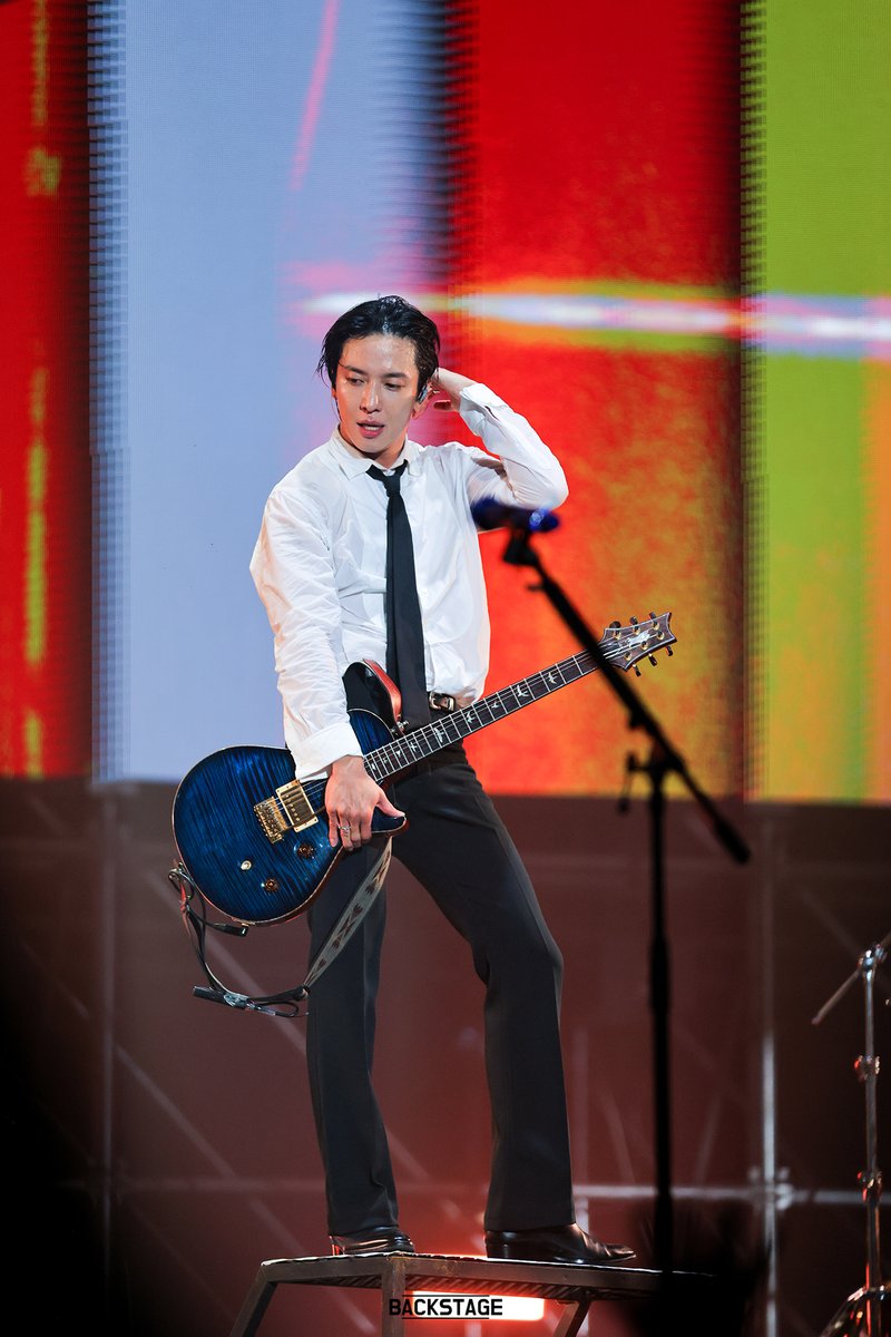 20240727 UVERworld &amp; CNBLUE SUMMER LIVE IN KOREA  

❤️‍🔥🫢

#정용화 #CNBLUE #JUNGYONGHWA 
#기타치는정용화