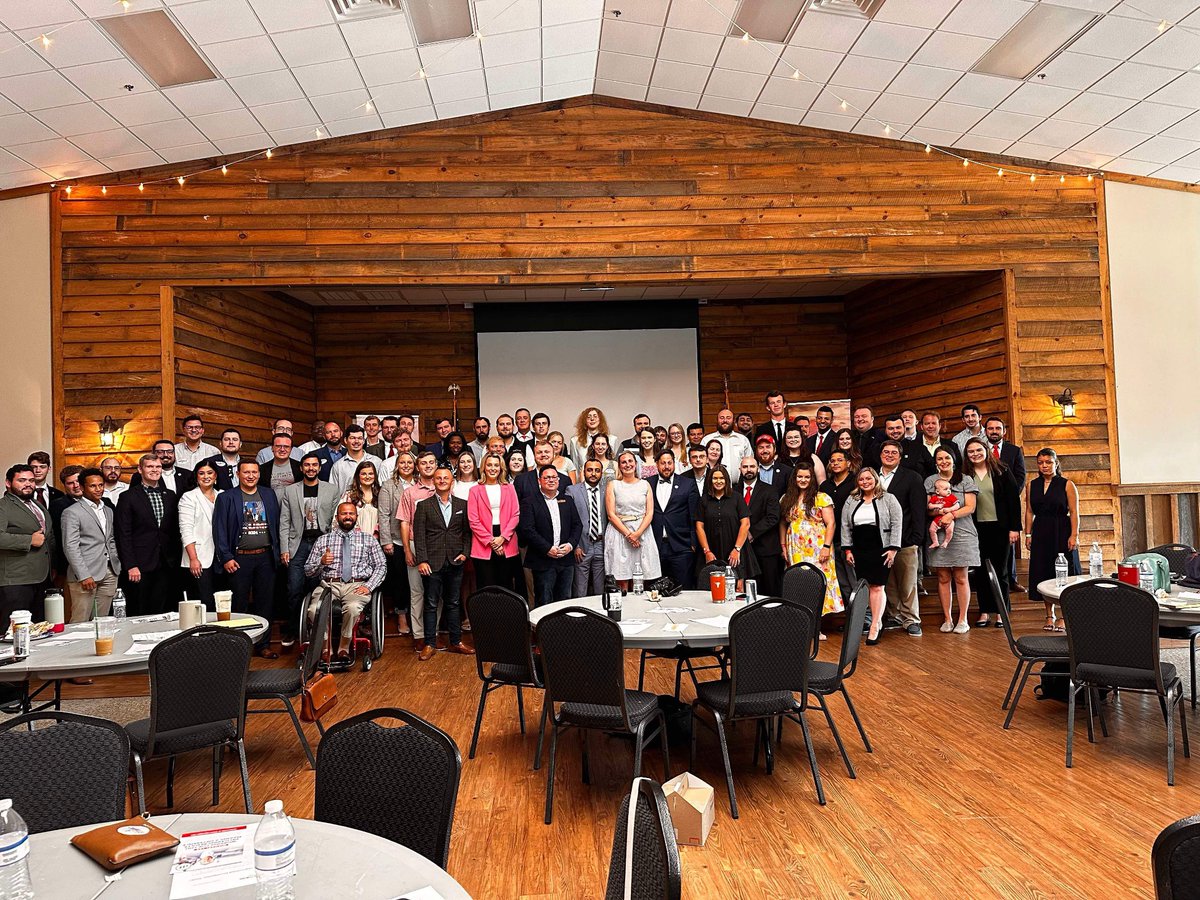 TriangleYR's tweet image. The North Carolina Federation of Young Republicans is having a state convention meeting this weekend in Selma, North Carolina! Thank you to Johnston County for hosting the group! 🇺🇸