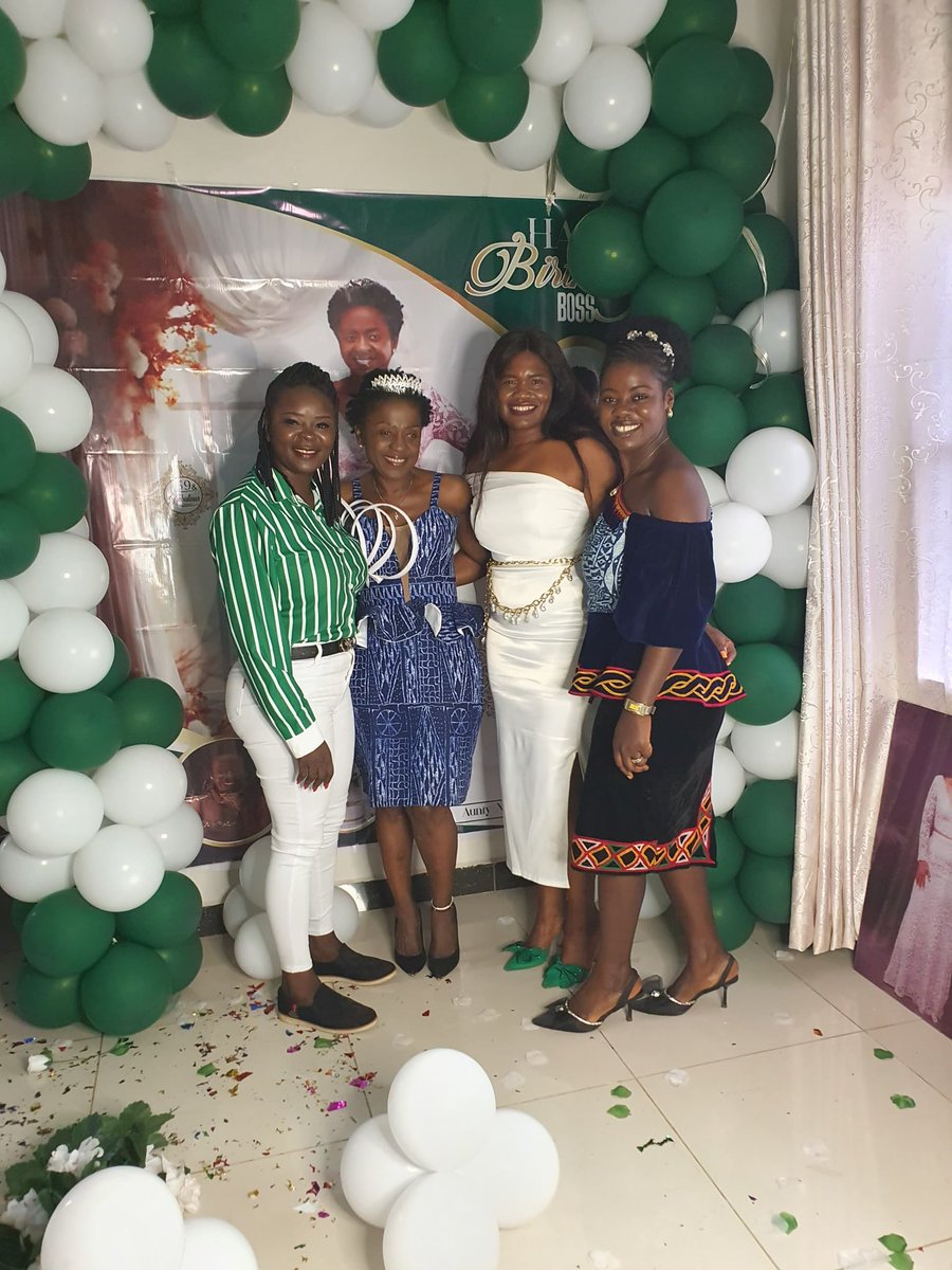 Emily Miki 🇨🇲 tweet media